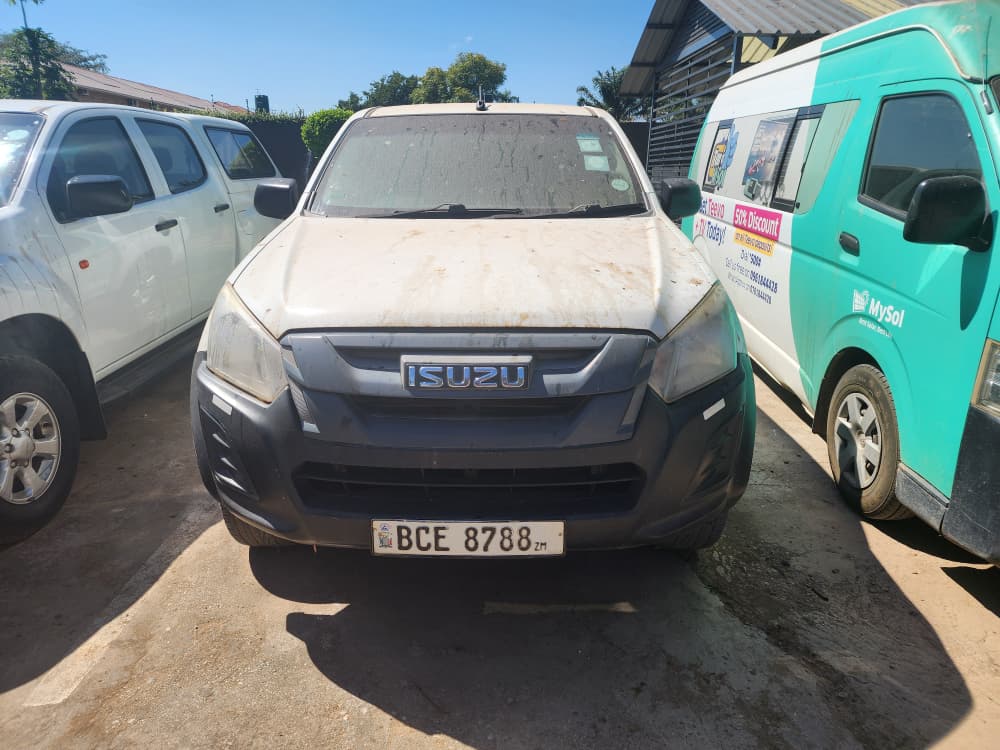 Isuzu Hilux