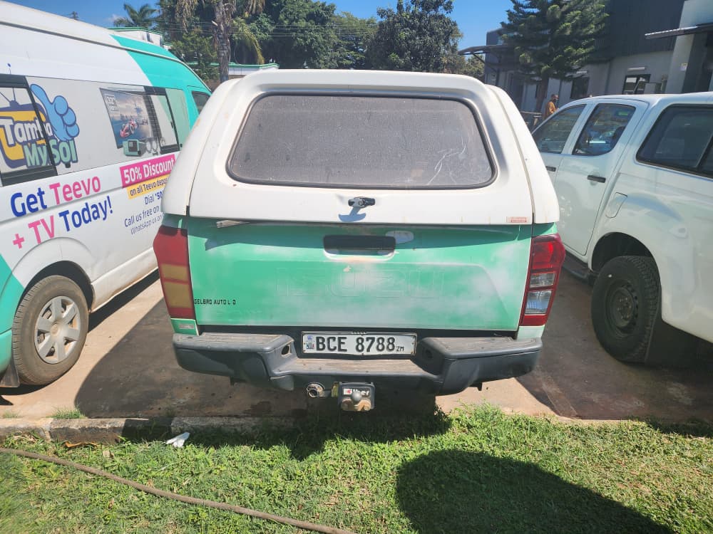 Isuzu Hilux